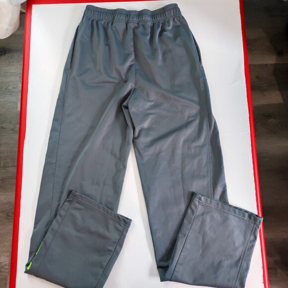 Puma track / jogging pants grey with Puma graphic design boys size XL (18-20) - Picture 3 of 15